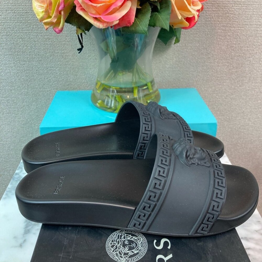 Authentic Versace Black Women’s Medusa Slides Sandals - EU Size 40 = US 9.5 - Picture 6 of 8